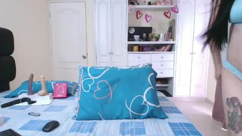 Eva online show from April 20, 8:34 pm