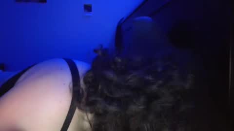 ETERNAL GODDESS WOMAN  online show from September 24, 5:58 am