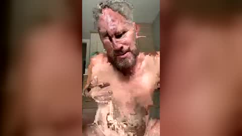 sexyguyfun72 online show from August 4, 4:25 pm