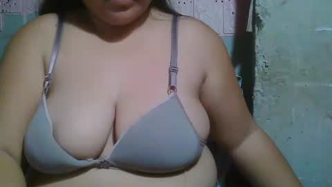 sexykittymom online show from November 17, 7:38 pm