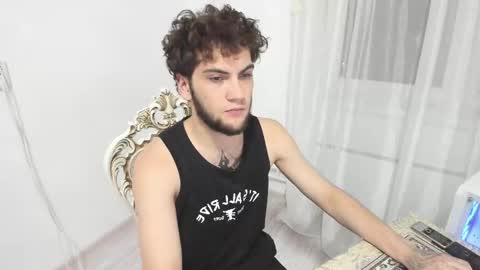 Snapshot of sexykolya chatting on October 19, 5:39 pm Kolya online show from October 19, 5:39 pm