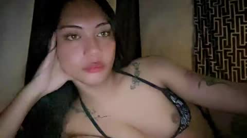 maxine online show from April 24, 12:01 am