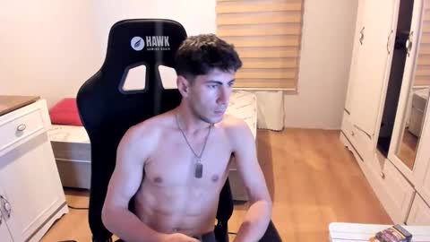 sexymann17 online show from June 2, 4:53 pm