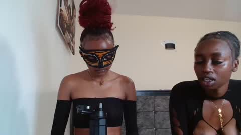 sexymaxxine online show from May 9, 5:46 am