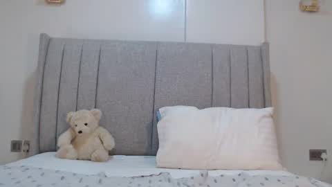 sexymonalisa1 online show from April 23, 7:27 am