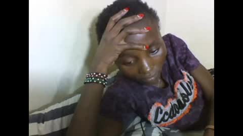 VIVIAN online show from February 25, 6:55 pm