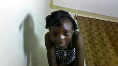 VIVIAN online show from February 21, 7:43 pm