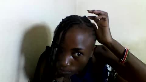 VIVIAN online show from March 8, 5:17 am