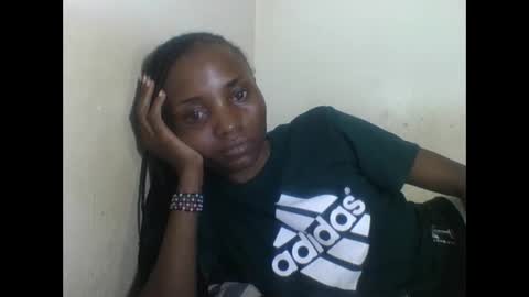 VIVIAN online show from March 10, 5:29 pm