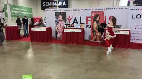 Snapshot of sexyscienceteacher90 chatting on December 6, 10:02 pm Miss Jasmine Baker - eXXXotica DC December 6th - 8th online show from December 6, 10:02 pm