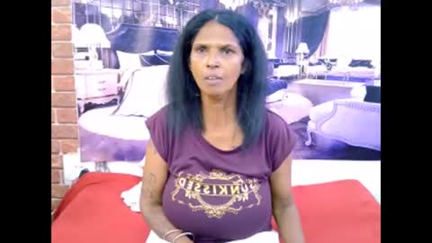 sexyva4u2luv online show from April 20, 6:33 pm