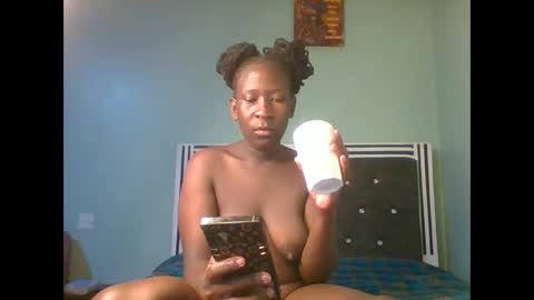 VIVIAN online show from October 21, 5:45 am