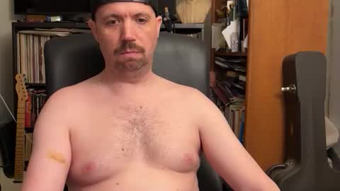 sfgiants1982 online show from October 22, 10:55 pm