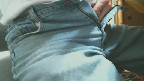 Bruce online show from December 20, 10:43 pm