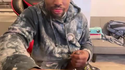 sgtbbcwilly online show from April 30, 3:33 am