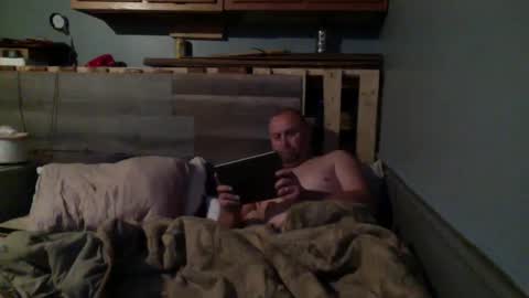 Snapshot of shadystl chatting on December 13, 3:49 am shadystl online show from December 13, 3:49 am