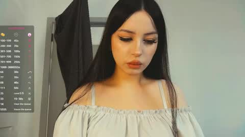 Shae online show from June 4, 7:47 am