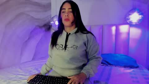 shaidy_scott online show from June 7, 3:11 am