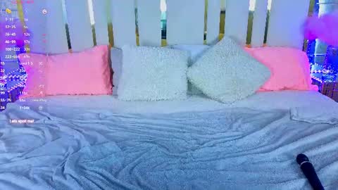Lessi online show from July 28, 2:13 pm