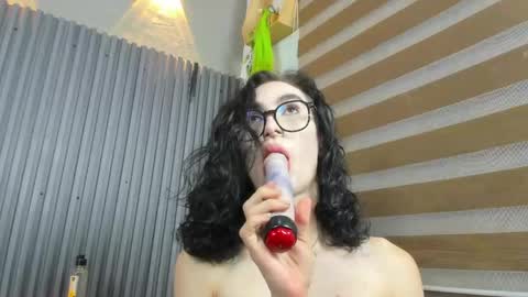 shammy_rosse online show from May 22, 2:29 am