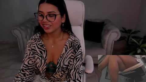 Snapshot of shanabellucy chatting on February 26, 7:32 pm onlyfans shanabellucy online show from February 26, 7:32 pm