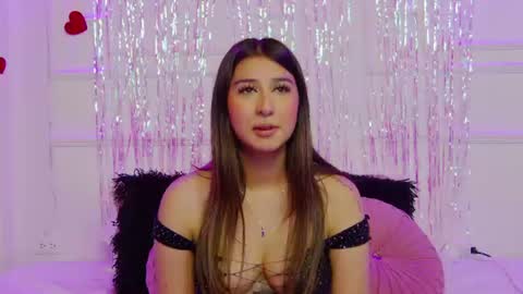 ShannonBannks online show from July 6, 3:58 pm
