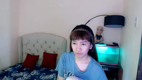 SHANTA FOX  s online show from March 14, 3:32 am