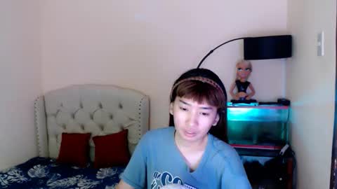 SHANTA FOX  s online show from April 23, 2:19 pm