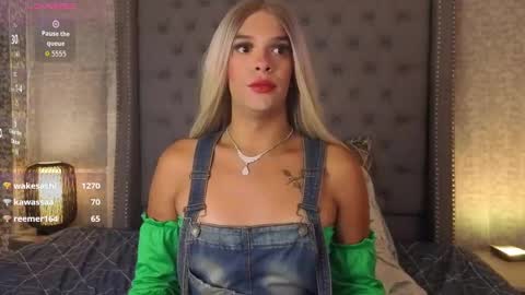 Shantal Jones online show from September 13, 9:50 pm