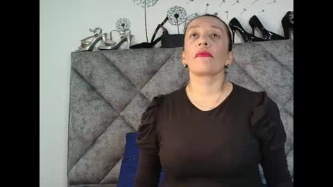 shantey online show from July 26, 6:49 pm