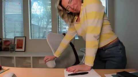 Sharkgirl online show from February 16, 11:48 pm