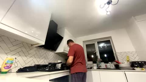 Sharksboy online show from December 5, 2:47 am