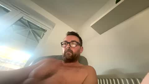 Sharksboy online show from November 9, 7:45 am