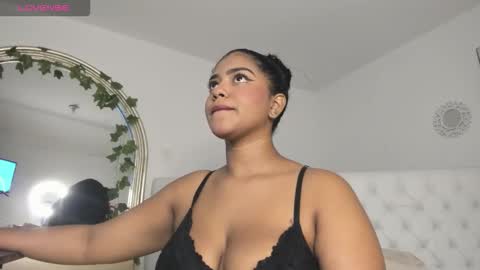 Sharlot online show from November 29, 12:57 pm