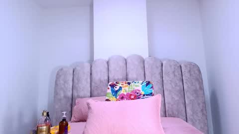 Sharlott online show from December 4, 12:05 pm