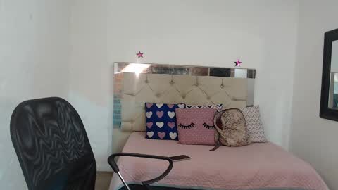 Sara online show from February 19, 2:11 pm