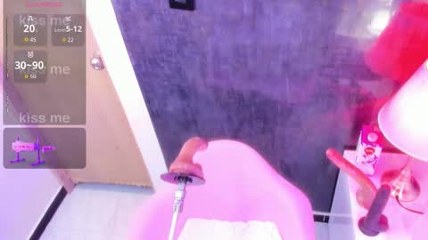 sharlotthe_bigass online show from March 20, 1:54 am