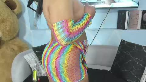 Sharon Noa online show from April 15, 7:58 pm