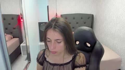 M A G N O  online show from October 8, 1:06 pm