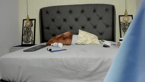 M A G N O  online show from September 19, 1:59 pm