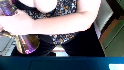 Red online show from September 23, 2:55 pm