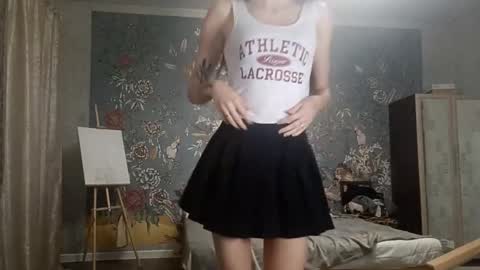 Mila online show from November 18, 8:34 pm