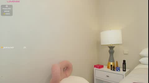 Shenoa online show from March 3, 6:59 pm