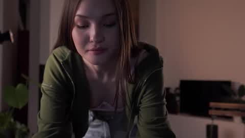 Alice online show from March 15, 4:54 pm