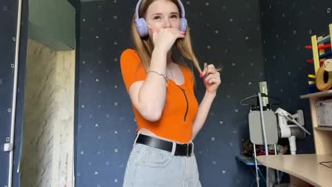 Kaayy online show from May 21, 7:26 am