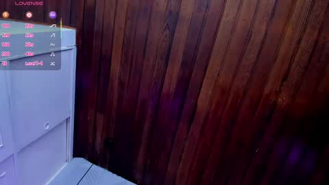 mia online show from February 11, 2:35 pm