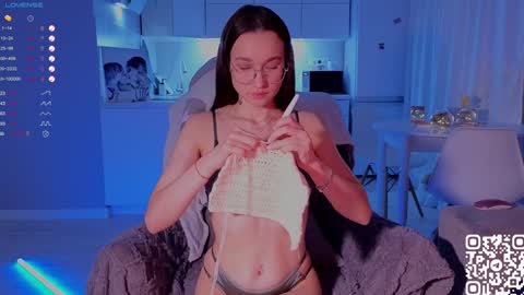 Snapshot of shey1i chatting on December 4, 7:50 pm Sheyli online show from December 4, 7:50 pm