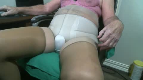 shine66shine online show from January 29, 9:39 pm