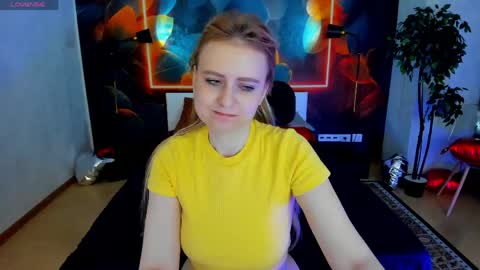 Lisa online show from April 29, 2:38 am