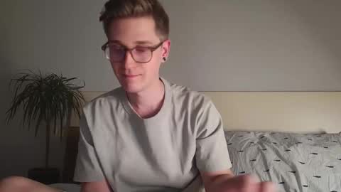 Matthew online show from December 19, 8:15 pm